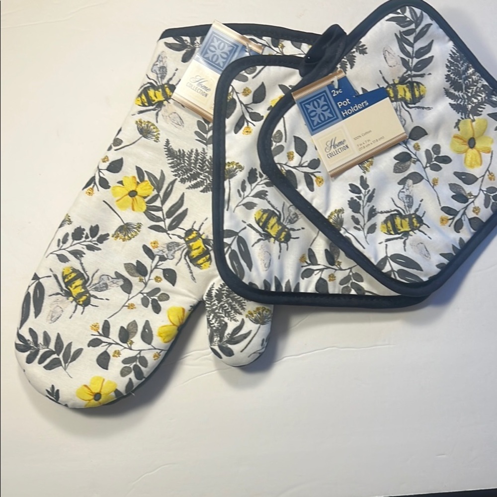 Floral Bee ๐ Oven Mitt and Pot Holder Set - Picture 5 of 16